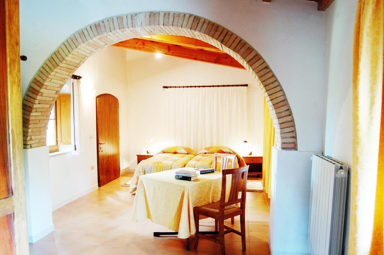 Aparthotel Le Valli Pomarance Zimmer foto